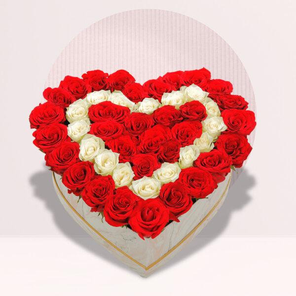 Engaging Roses In A Heart Marbled Box