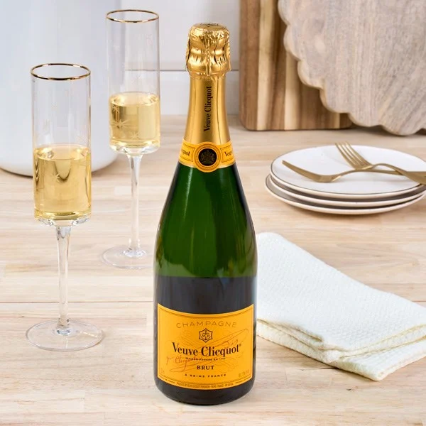 Christmas Champagne and Chocolate Gift Basket